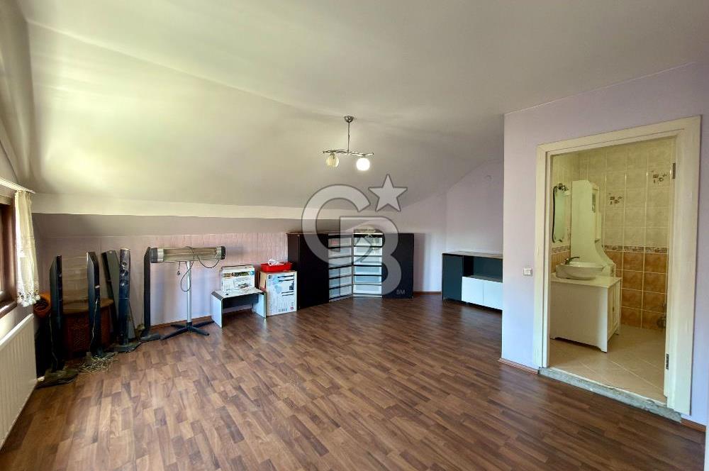 Bahçeşehir Merkezde Akasya Evleri'nde Satılık 4+2 Tripleks Villa
