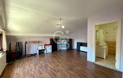 Bahçeşehir Merkezde Akasya Evleri'nde Satılık 4+2 Tripleks Villa