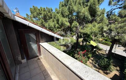 Bahçeşehir Merkezde Akasya Evleri'nde Satılık 4+2 Tripleks Villa