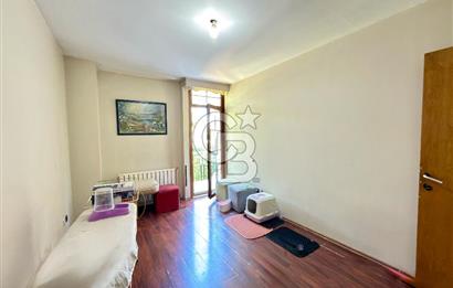 Bahçeşehir Merkezde Akasya Evleri'nde Satılık 4+2 Tripleks Villa