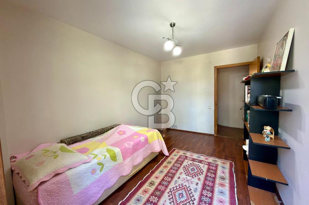 Bahçeşehir Merkezde Akasya Evleri'nde Satılık 4+2 Tripleks Villa