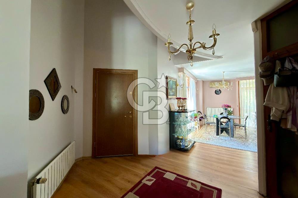 Bahçeşehir Merkezde Akasya Evleri'nde Satılık 4+2 Tripleks Villa