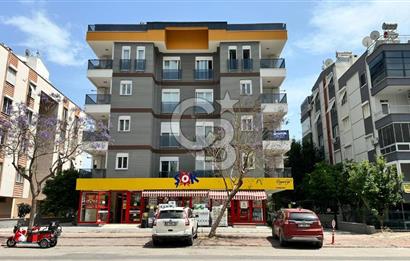 Konyaaltı Liman'da Sıfır, Havuzlu, Yerden Isıtmalı 2+1 Daire