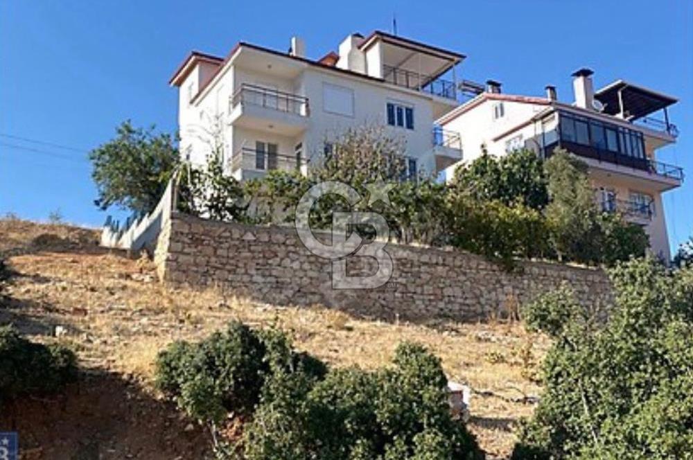 450 m² Arsa İçinde Muhteşem Teras Manzaralı Satılık Müstakil Ev