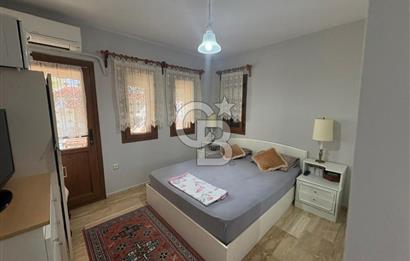 İZMİR FOÇA ERGEN SİTESİNDE MUHTEŞEM LOKASYONDA SATILIK 3+1 VİLLA