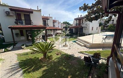 İZMİR FOÇA ERGEN SİTESİNDE MUHTEŞEM LOKASYONDA SATILIK 3+1 VİLLA
