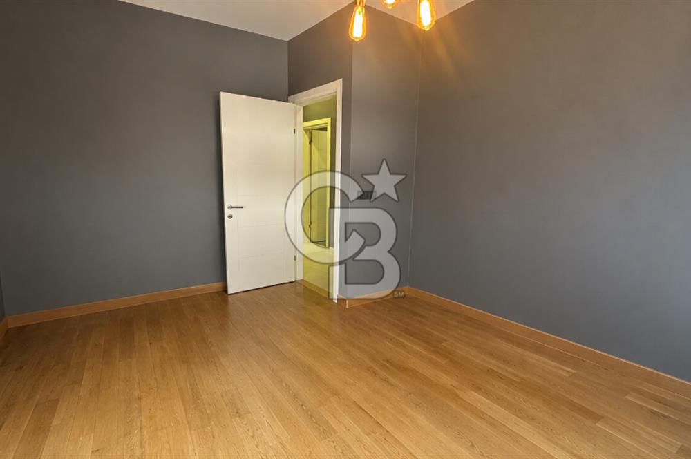 YEŞİL BAHAR SK'TA KATTA TEK BUTİK BİNADA 120M2 BALKONLU DAİRE