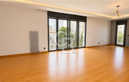 YEŞİL BAHAR SK'TA KATTA TEK BUTİK BİNADA 120M2 BALKONLU DAİRE