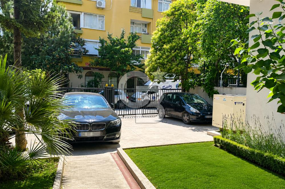 YEŞİL BAHAR SK'TA KATTA TEK BUTİK BİNADA 120M2 BALKONLU DAİRE
