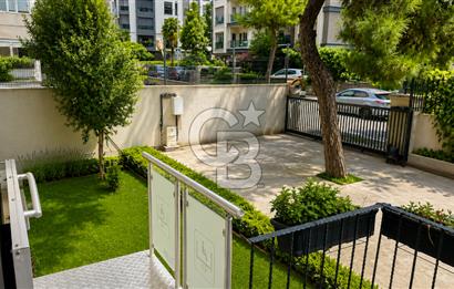 YEŞİL BAHAR SK'TA KATTA TEK BUTİK BİNADA 120M2 BALKONLU DAİRE