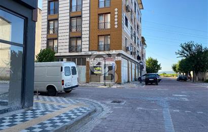Saruhanlı köşe dükkan