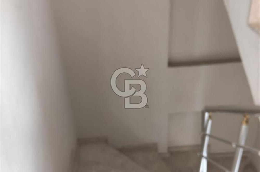 Efeler Okullar bölgesinde Satılık ara kat 3+1 Ayrı Mutfak Daire