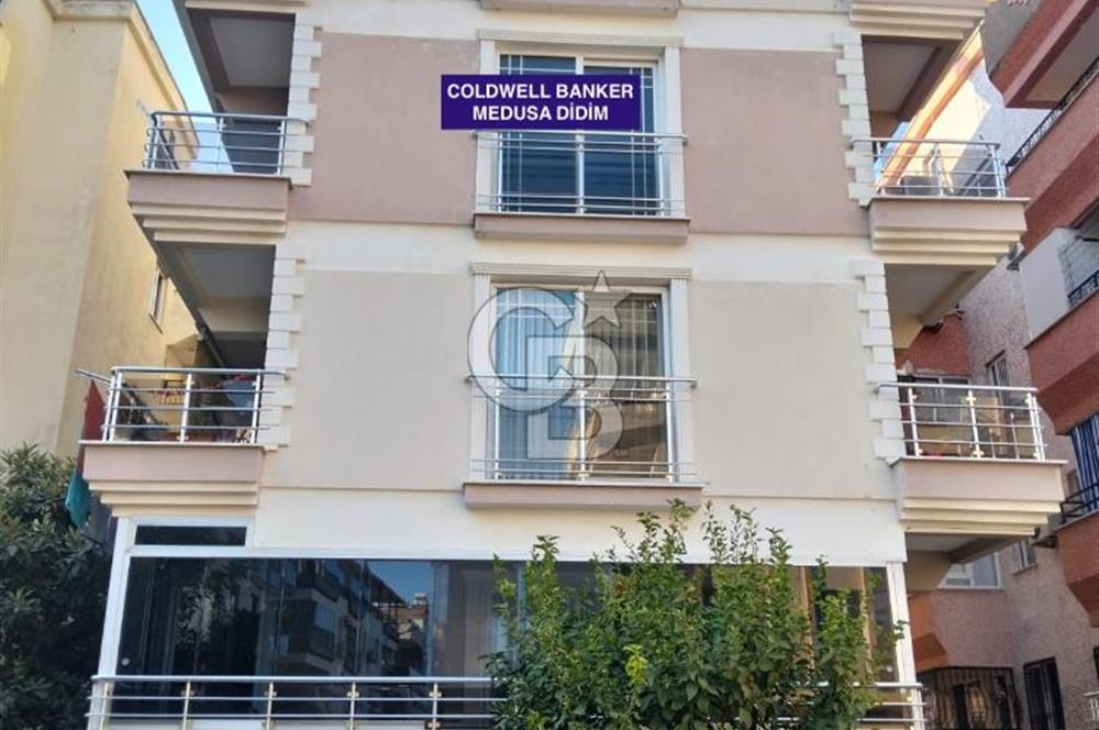 Efeler Okullar bölgesinde Satılık ara kat 3+1 Ayrı Mutfak Daire