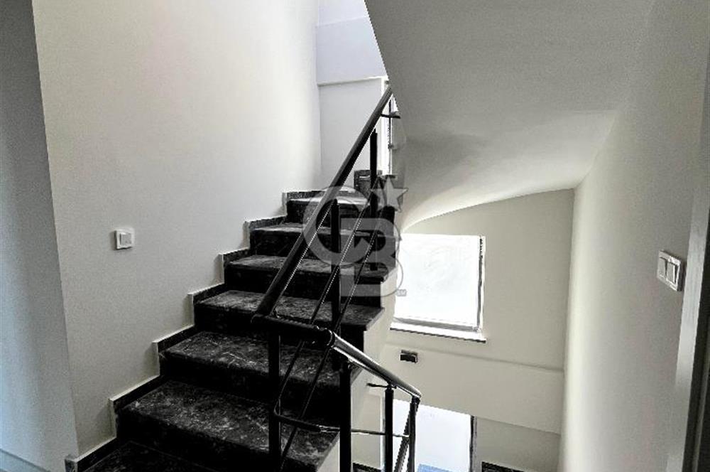Çanakkale Erenköyde Deniz Manzaralı Sıfır 4+1 villa