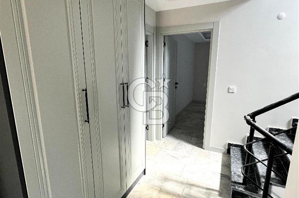 Çanakkale Erenköyde Deniz Manzaralı Sıfır 4+1 villa