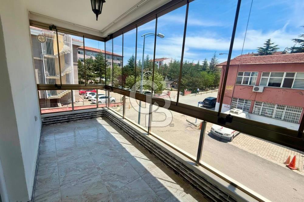 ELMADAĞ ADLİYE BİNASI YANI GENÇ BİNADA 3+1 ARA KAT SATILIK DAİRE