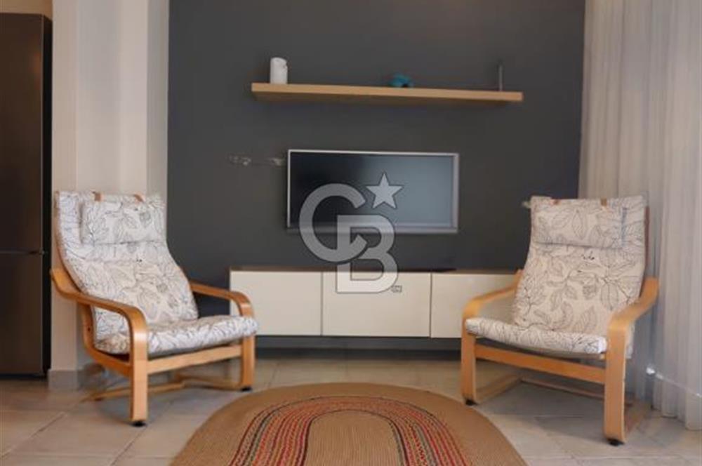 ÇEŞME ALAÇATI'DA HAVUZLU BUTİK SİTE İÇERİSİNDE 3+1 SATILIK VİLLA