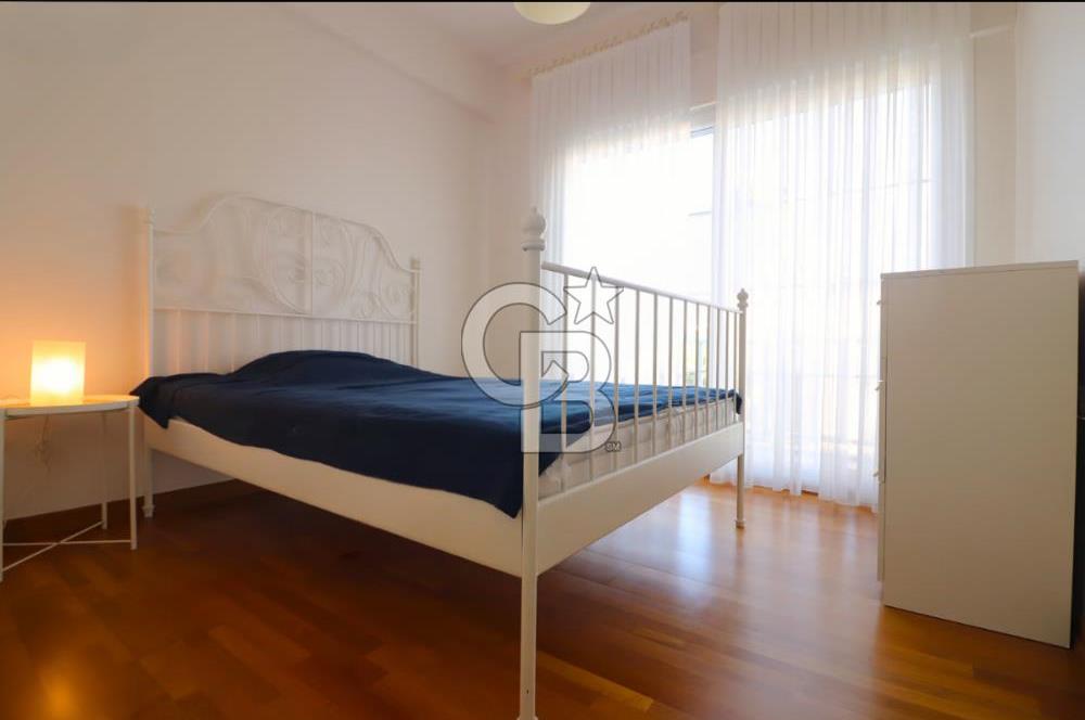 ÇEŞME ALAÇATI'DA HAVUZLU BUTİK SİTE İÇERİSİNDE 3+1 SATILIK VİLLA