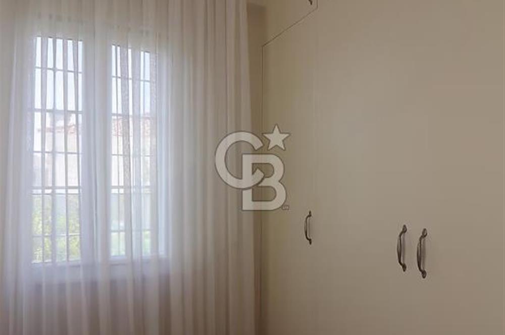 ÇEŞME ALAÇATI'DA HAVUZLU BUTİK SİTE İÇERİSİNDE 3+1 SATILIK VİLLA