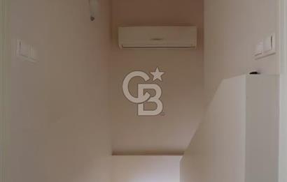 ÇEŞME ALAÇATI'DA HAVUZLU BUTİK SİTE İÇERİSİNDE 3+1 SATILIK VİLLA