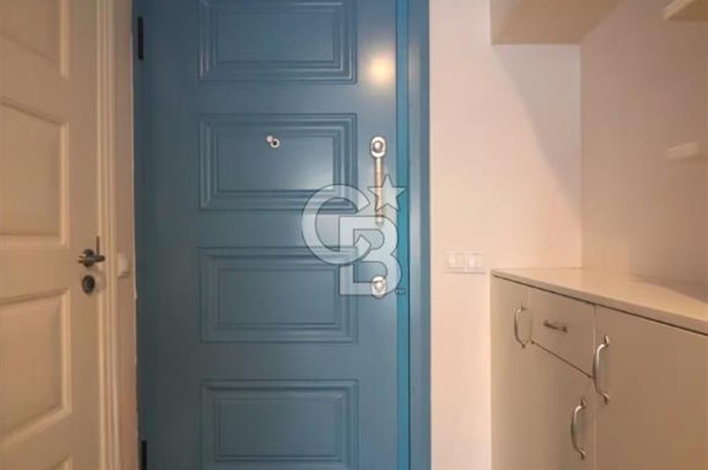 ÇEŞME ALAÇATI'DA HAVUZLU BUTİK SİTE İÇERİSİNDE 3+1 SATILIK VİLLA