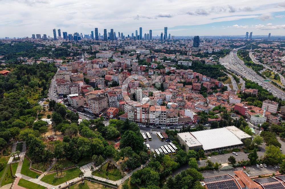 Fırsat Hisarüstü Satılık İş Merkezi