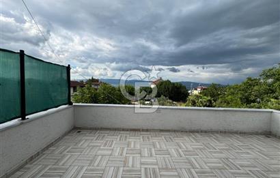 GÖLYAKADA GÖL VE DOĞA MANZARASINA HAKİM ÖZEL YAŞAM FIRSATI !.