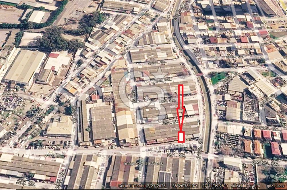 BORNOVA 2.Cİ SANAYİ'DE SATILIK DÜKKAN....