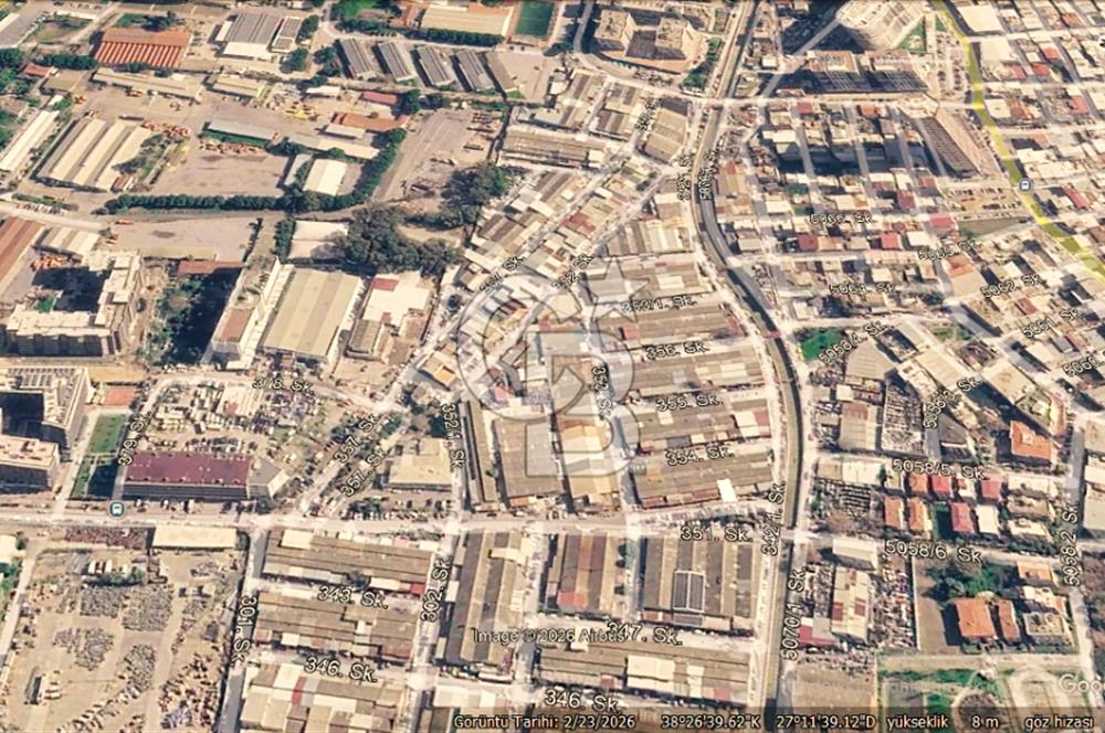 BORNOVA 2.Cİ SANAYİ'DE SATILIK DÜKKAN....
