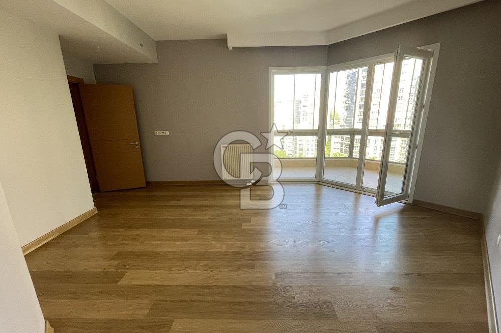 NUSRET ÖZTÜRK'TEN - NİSH ADALAR SİTESİ 2+1 A SATILIK LÜKS DAİRE