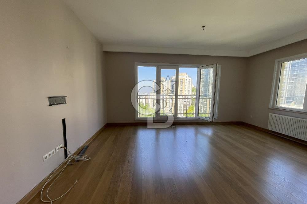 NUSRET ÖZTÜRK'TEN - NİSH ADALAR SİTESİ 2+1 A SATILIK LÜKS DAİRE