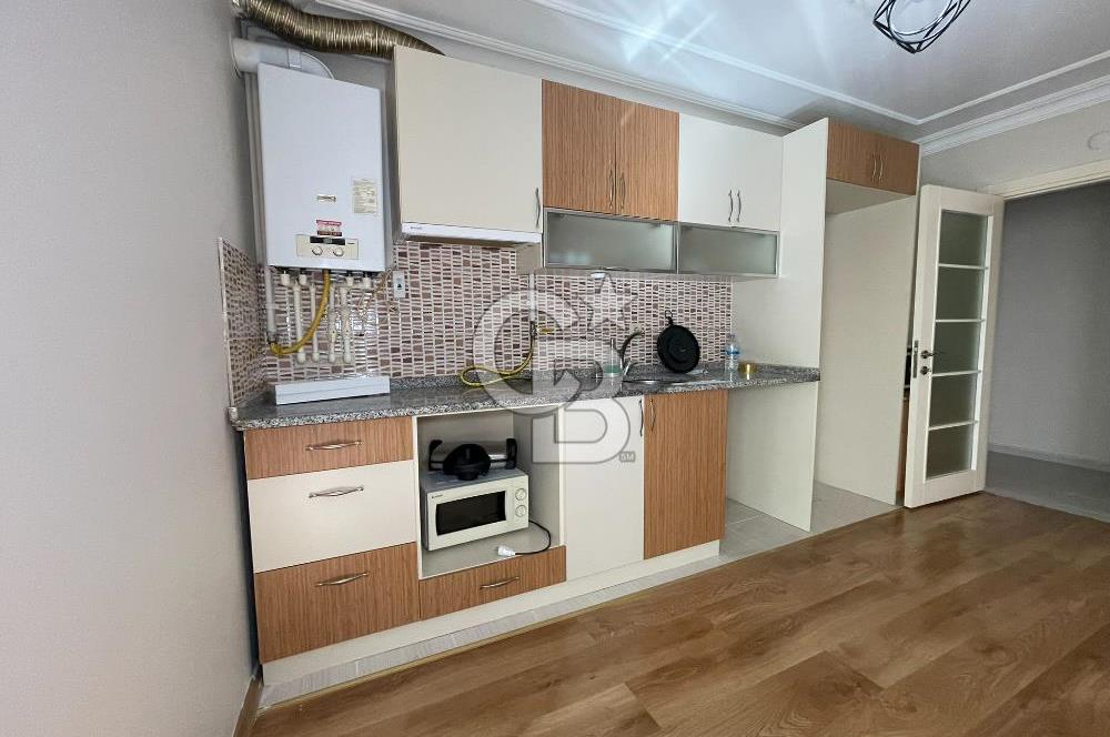 ZÜMRÜTEVLER TÜLİN CADDESİ YANI METROYA YAKIN SATILIK BOŞ 2+1