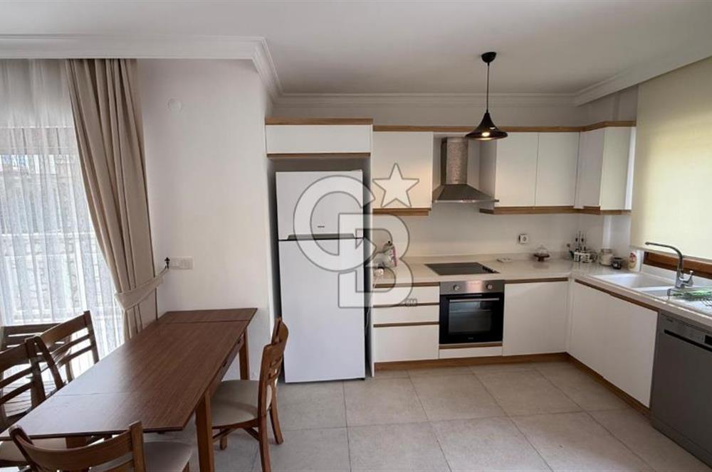 ALAÇATI MERKEZDE HAVUZLU 3+1 VİLLA