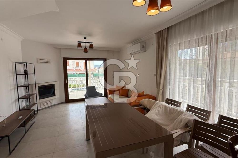 ALAÇATI MERKEZDE HAVUZLU 3+1 VİLLA
