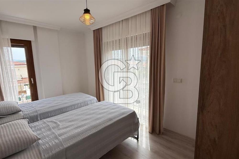 ALAÇATI MERKEZDE HAVUZLU 3+1 VİLLA