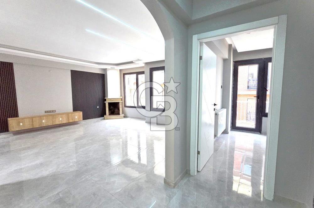 KARŞIYAKA ALABEY'DE DENİZE YÜRÜME MESAFESİN DE 3+1 SATILIK DAİRE