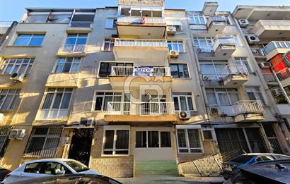 KARŞIYAKA ALABEY'DE DENİZE YÜRÜME MESAFESİN DE 3+1 SATILIK DAİRE