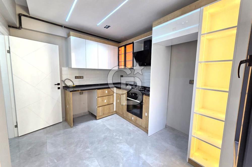 KARŞIYAKA ALABEY'DE DENİZE YÜRÜME MESAFESİN DE 3+1 SATILIK DAİRE