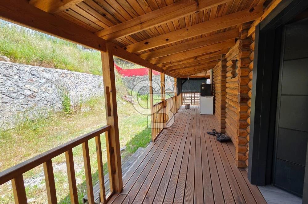 BORNOVA EĞRİDERE'DE 1000 M2 ARSA İÇİNDE AHŞAP BAĞ EVİ SATILIK