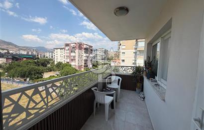 Karşıyaka Örnekköy'de Full Tadilatlı Arakat Satılık Daire