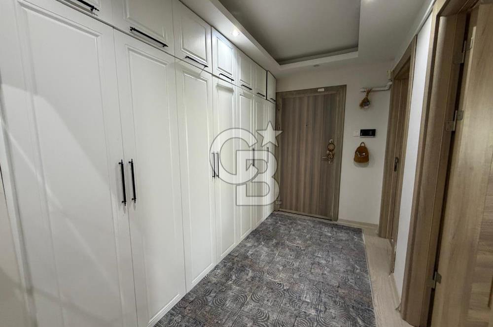 Karşıyaka Örnekköy'de Full Tadilatlı Arakat Satılık Daire
