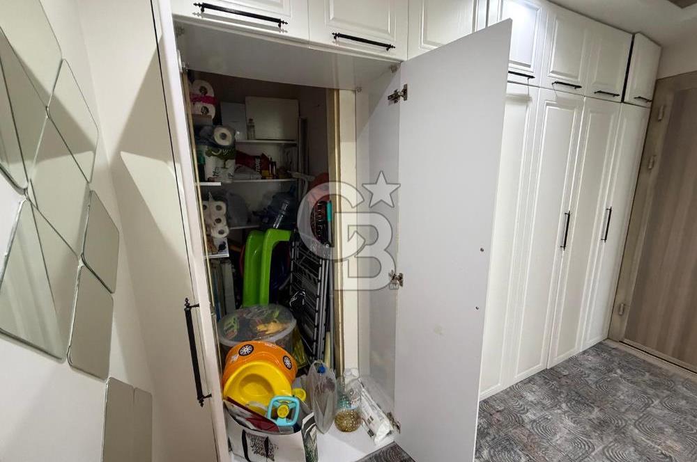 Karşıyaka Örnekköy'de Full Tadilatlı Arakat Satılık Daire