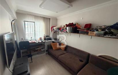 Karşıyaka Örnekköy'de Full Tadilatlı Arakat Satılık Daire