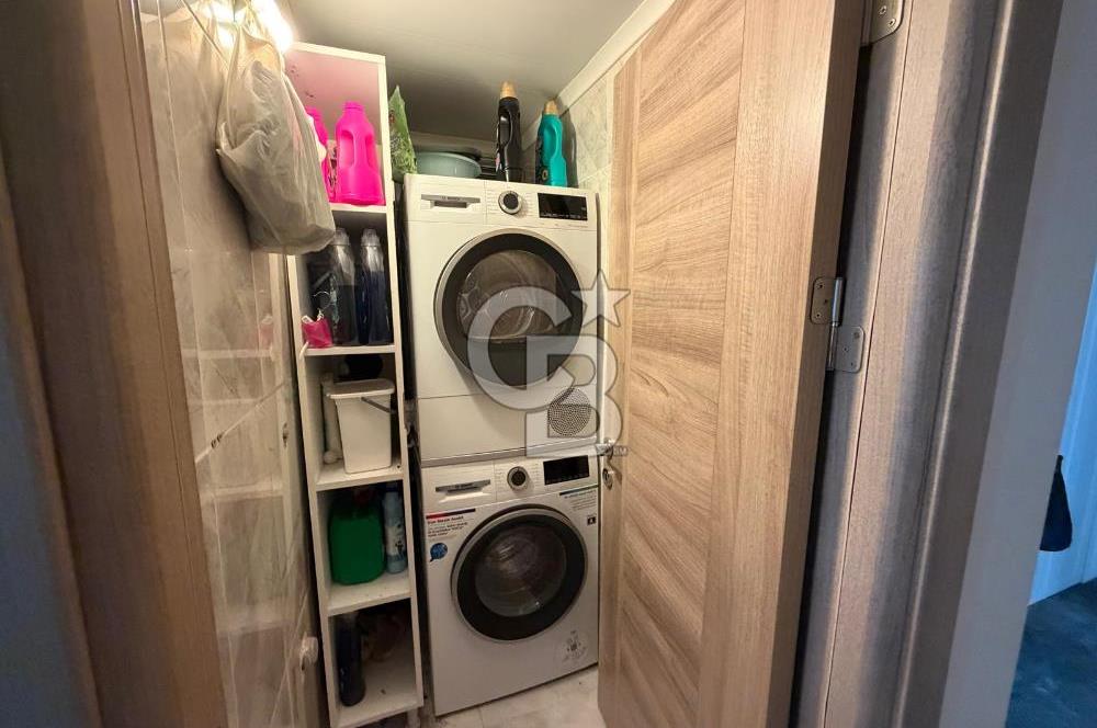 Karşıyaka Örnekköy'de Full Tadilatlı Arakat Satılık Daire