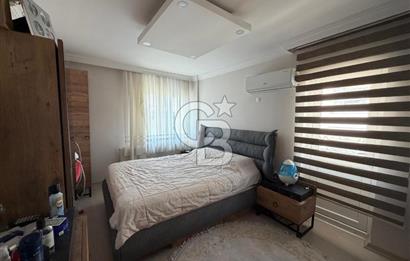 Karşıyaka Örnekköy'de Full Tadilatlı Arakat Satılık Daire