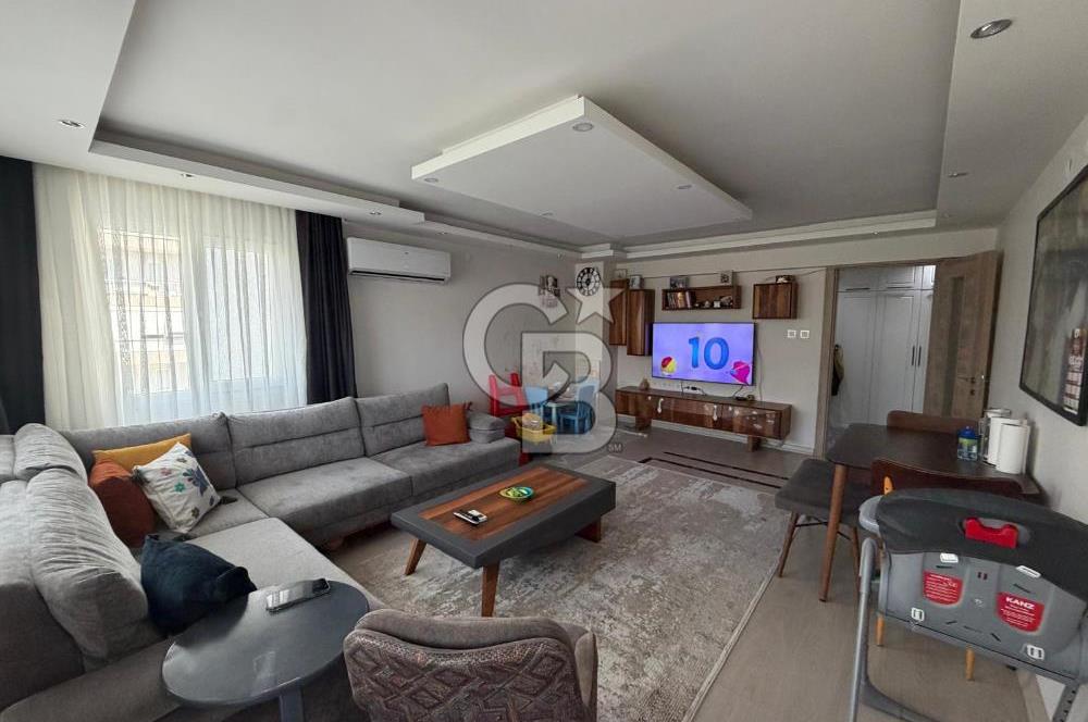 Karşıyaka Örnekköy'de Full Tadilatlı Arakat Satılık Daire