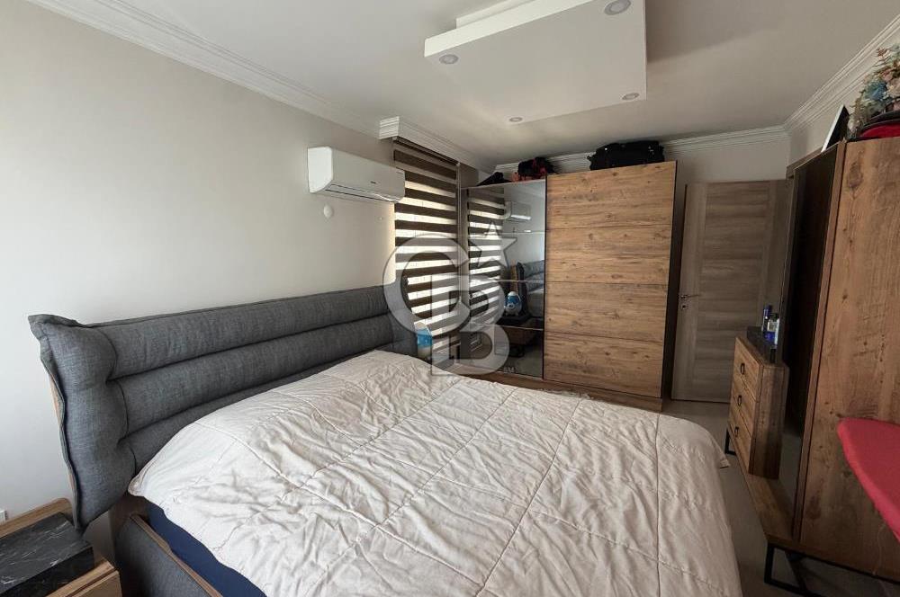 Karşıyaka Örnekköy'de Full Tadilatlı Arakat Satılık Daire