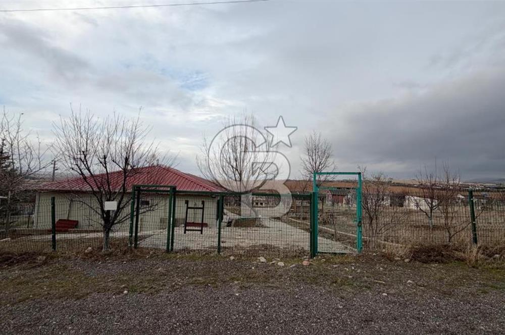 GÖLBAŞI YAĞLIPINAR DA 750 m² GÖL MANZARALI İMARLI ARSA