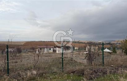 GÖLBAŞI YAĞLIPINAR DA 750 m² GÖL MANZARALI İMARLI ARSA