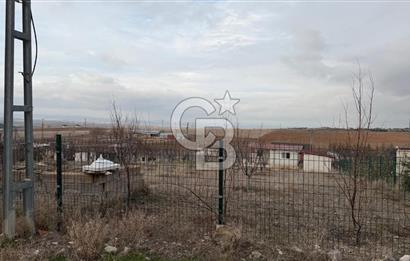 GÖLBAŞI YAĞLIPINAR DA 750 m² GÖL MANZARALI İMARLI ARSA